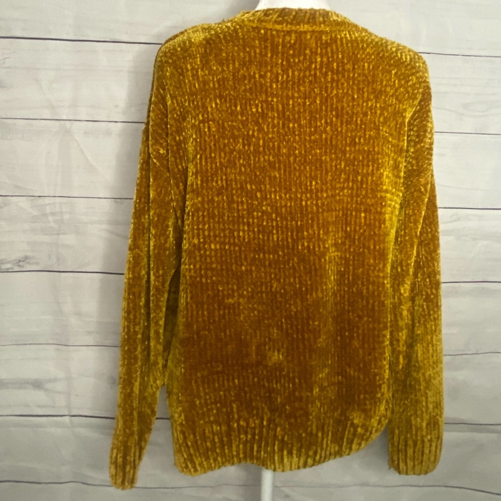 Sweater - Picture 2 of 2